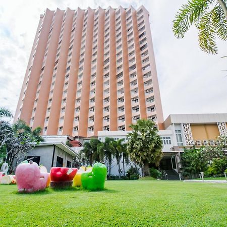 Golden Beach Cha-Am Hotel Exterior foto